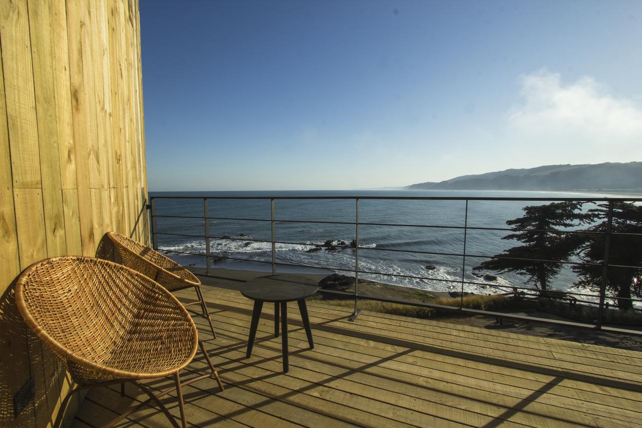 Hotel Puerto Viejo Льико Экстерьер фото