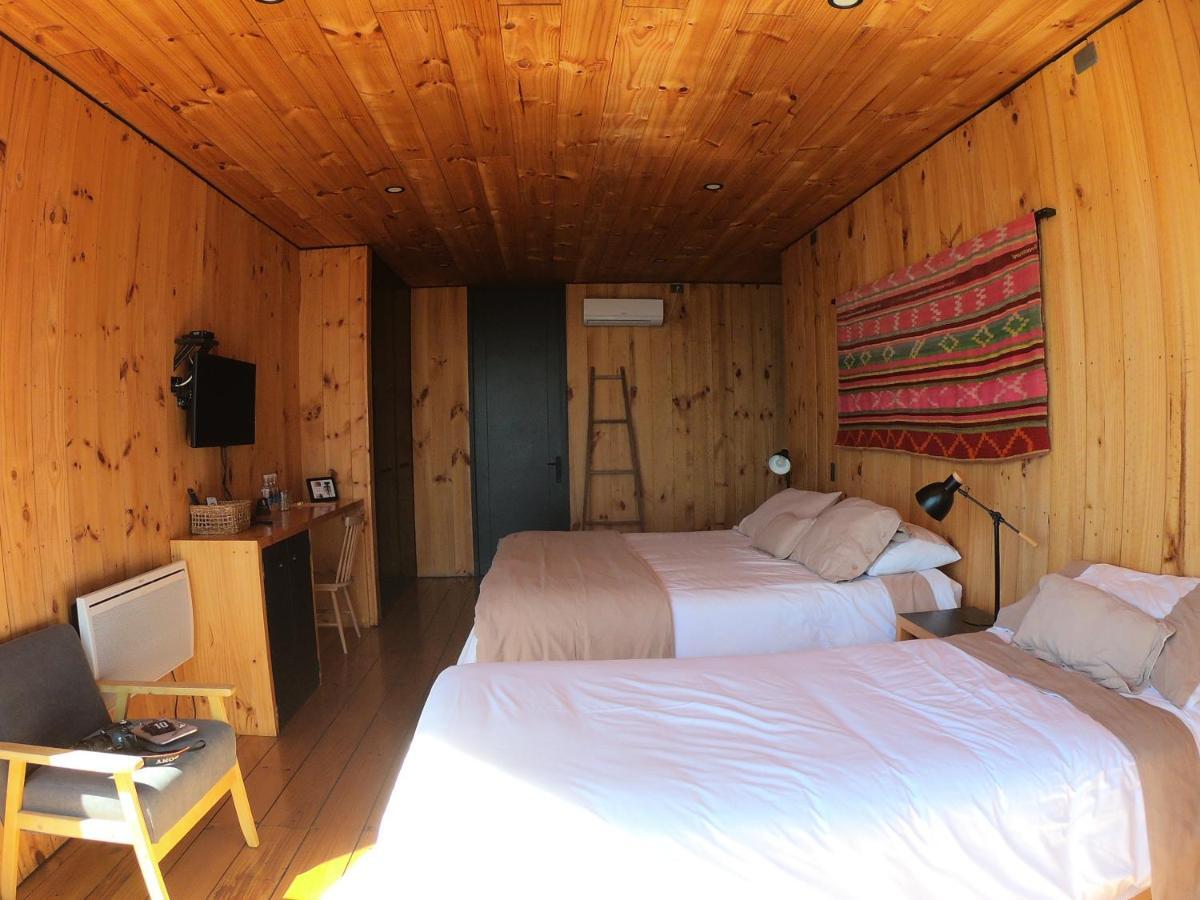 Hotel Puerto Viejo Льико Экстерьер фото
